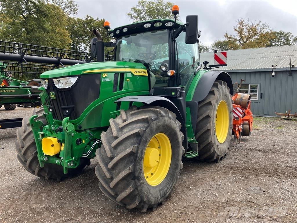 John Deere 6R 215 Tractoare