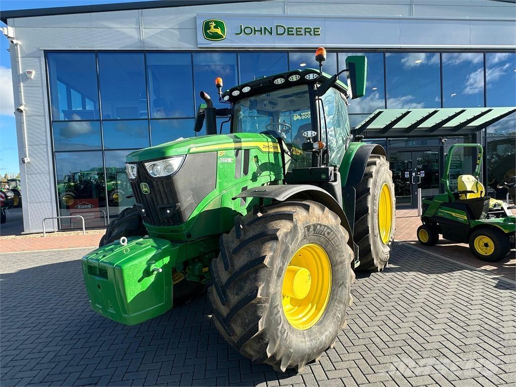 John Deere 6R 215 Tractoare