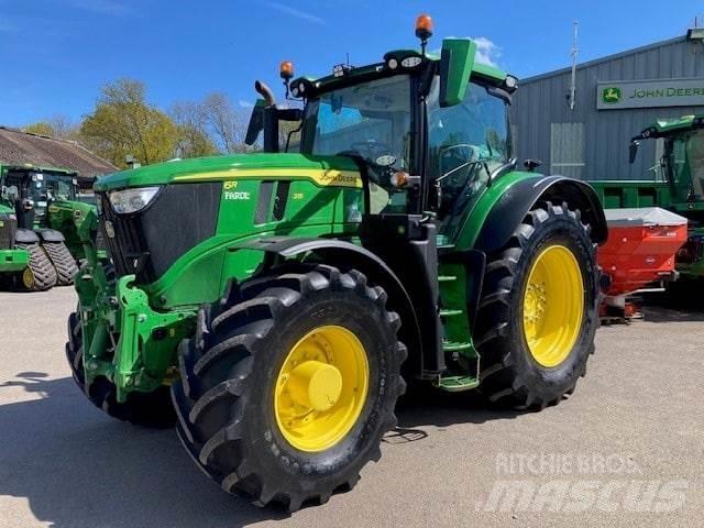 John Deere 6R 215 Tractoare