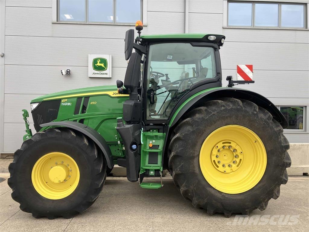 John Deere 6R 250 Tractoare