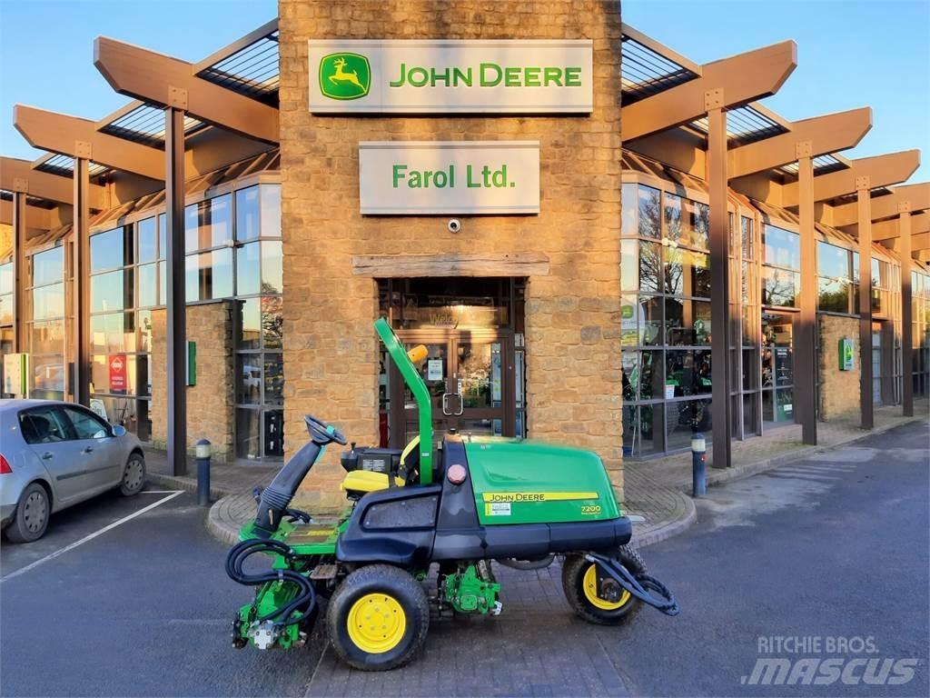 John Deere 7200 Masini de tuns
