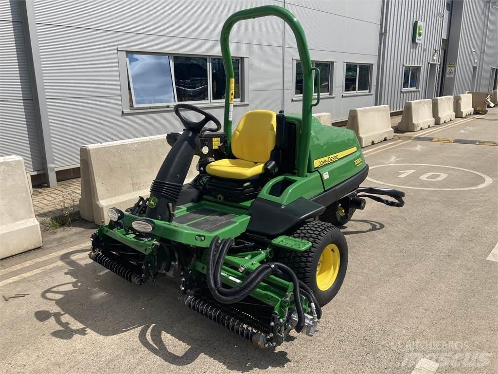 John Deere 7200A Masini de tuns