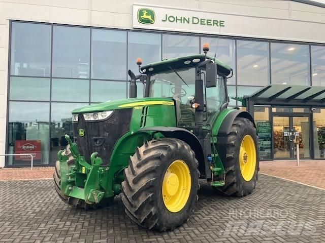 John Deere 7310R Tractoare
