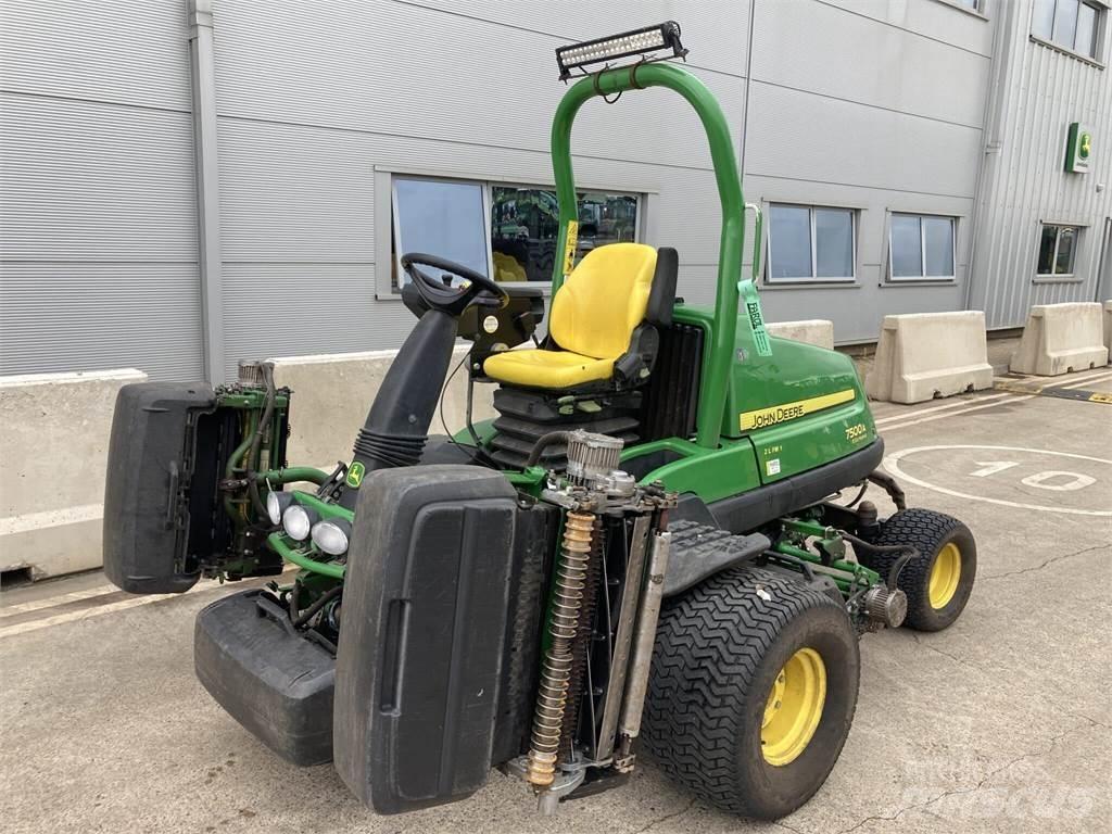 John Deere 7500AE Masini de tuns