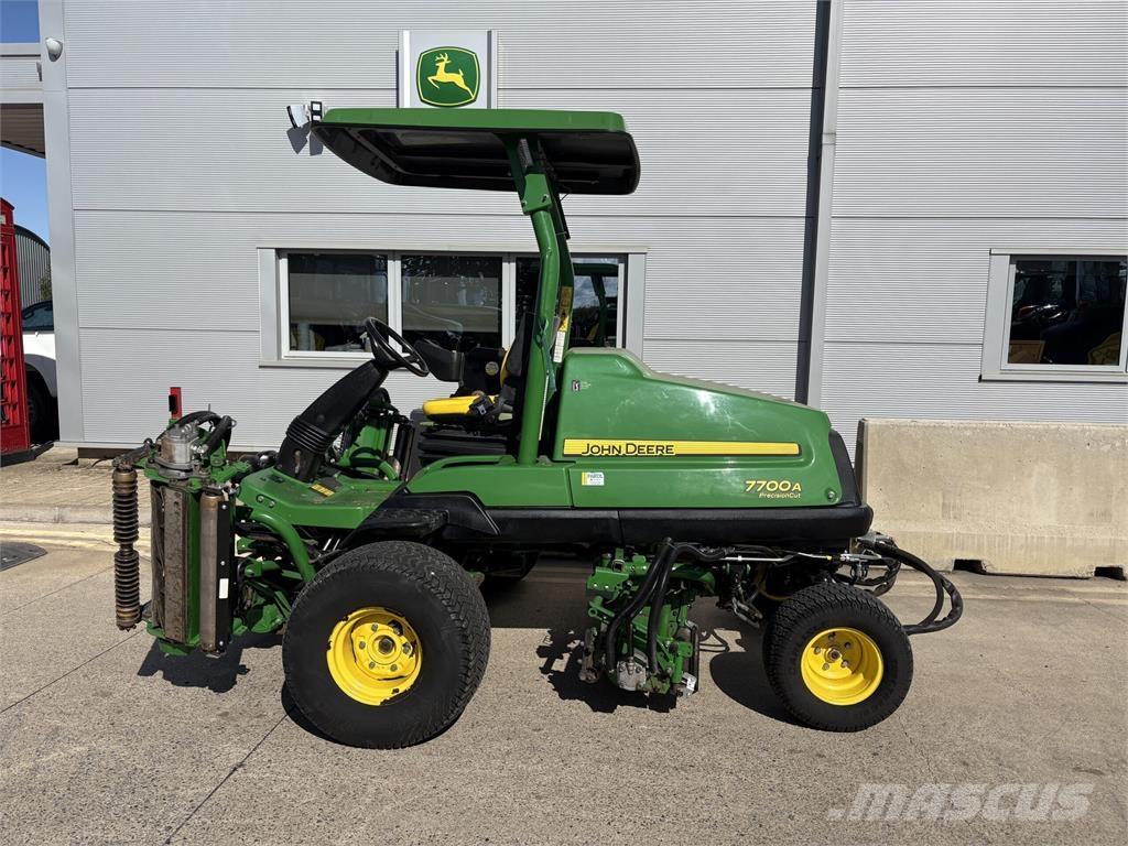 John Deere 7700A Masini de tuns