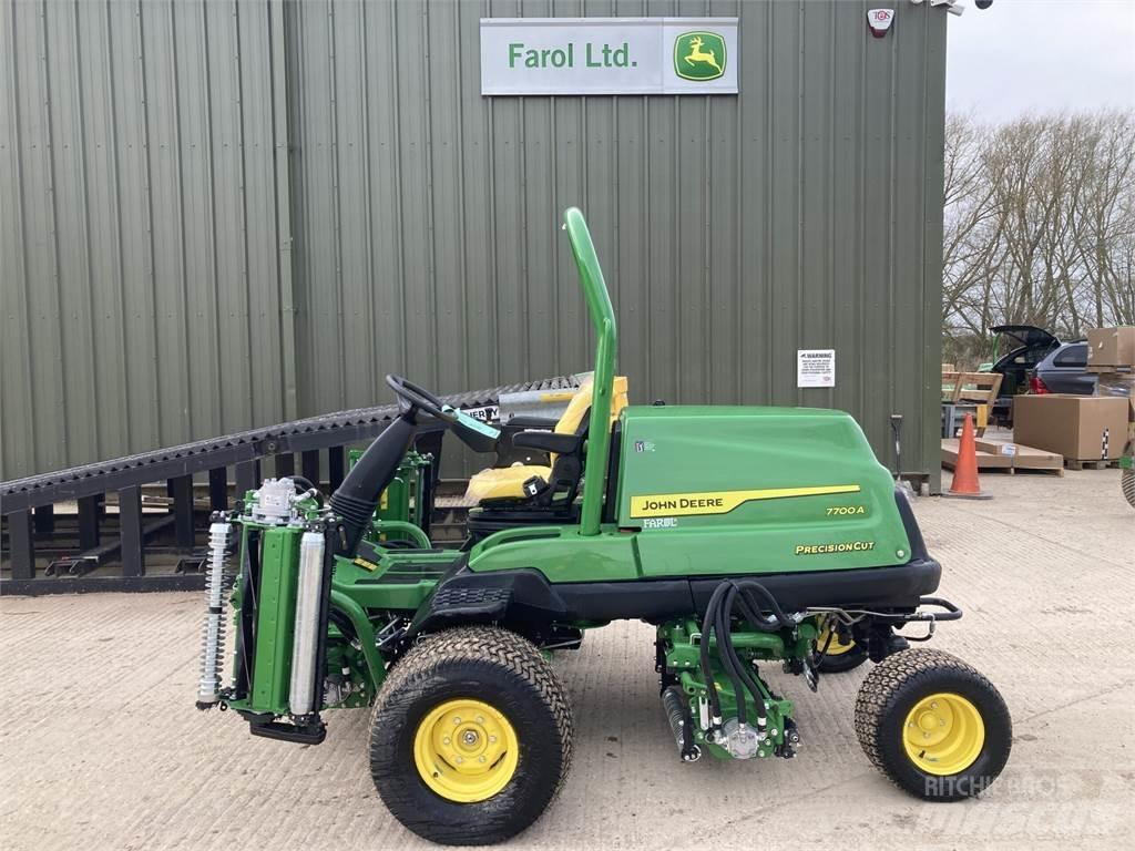 John Deere 7700A Masini de tuns