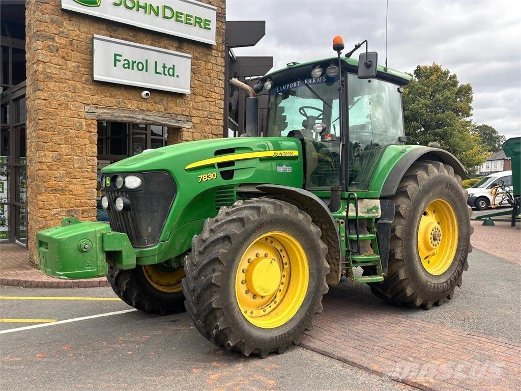 John Deere 7830 Tractoare