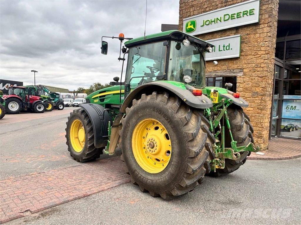 John Deere 7830 Tractoare