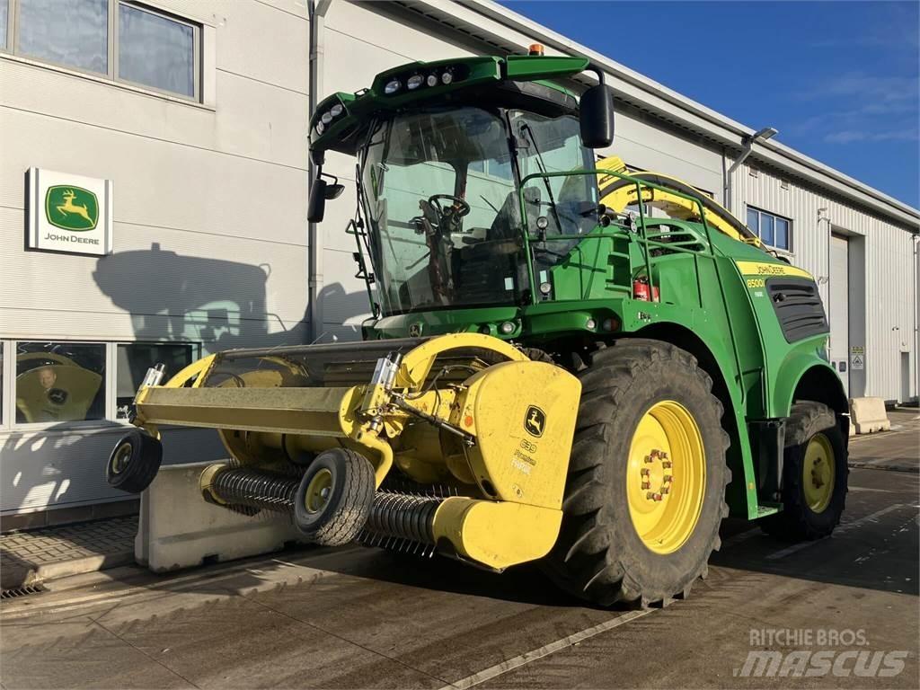 John Deere 8500i Forajere cu autopropulsare