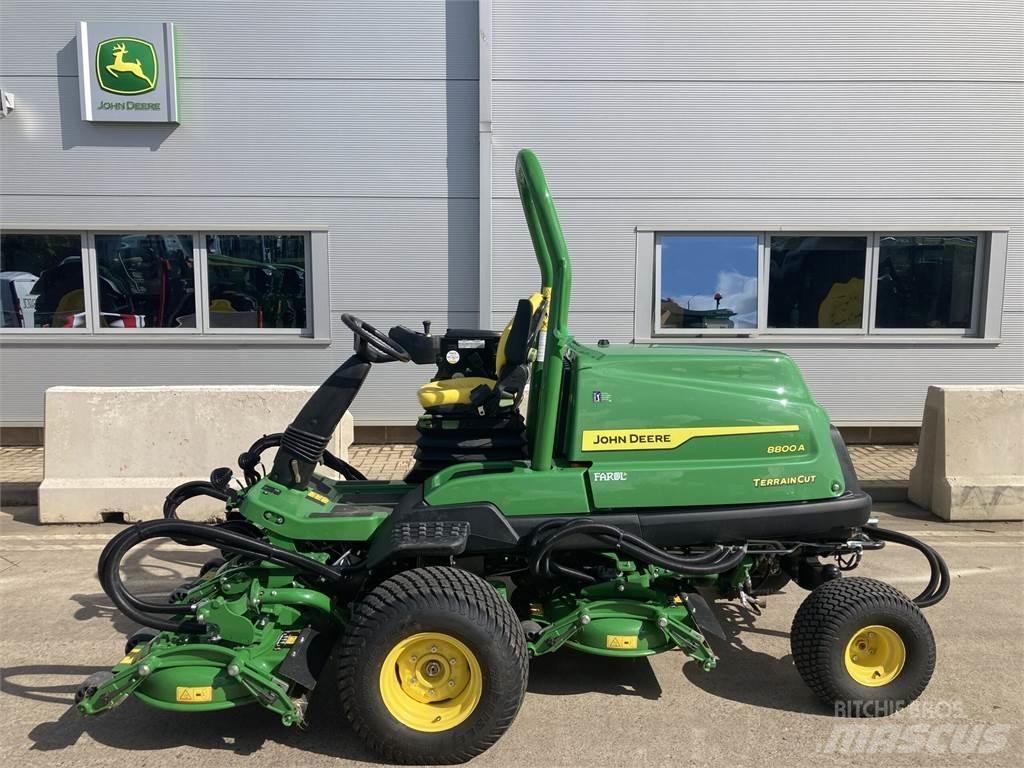 John Deere 8800A Masini de tuns