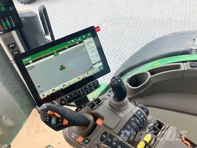 John Deere 8R 370 Tractoare