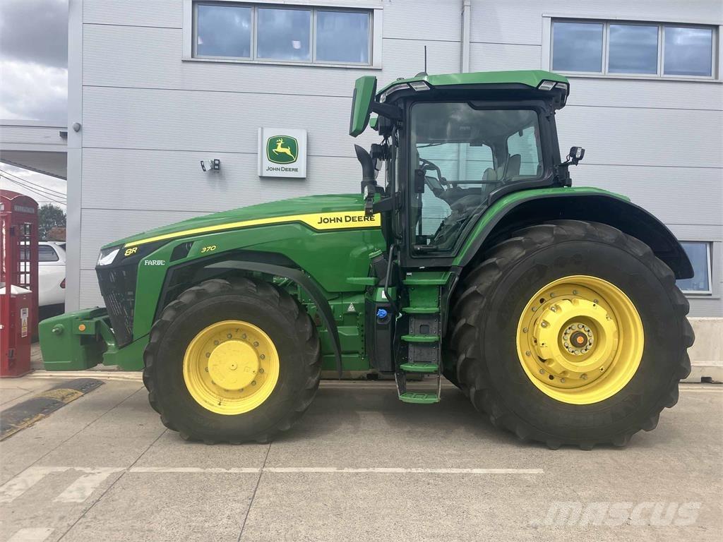 John Deere 8R 370 Tractoare