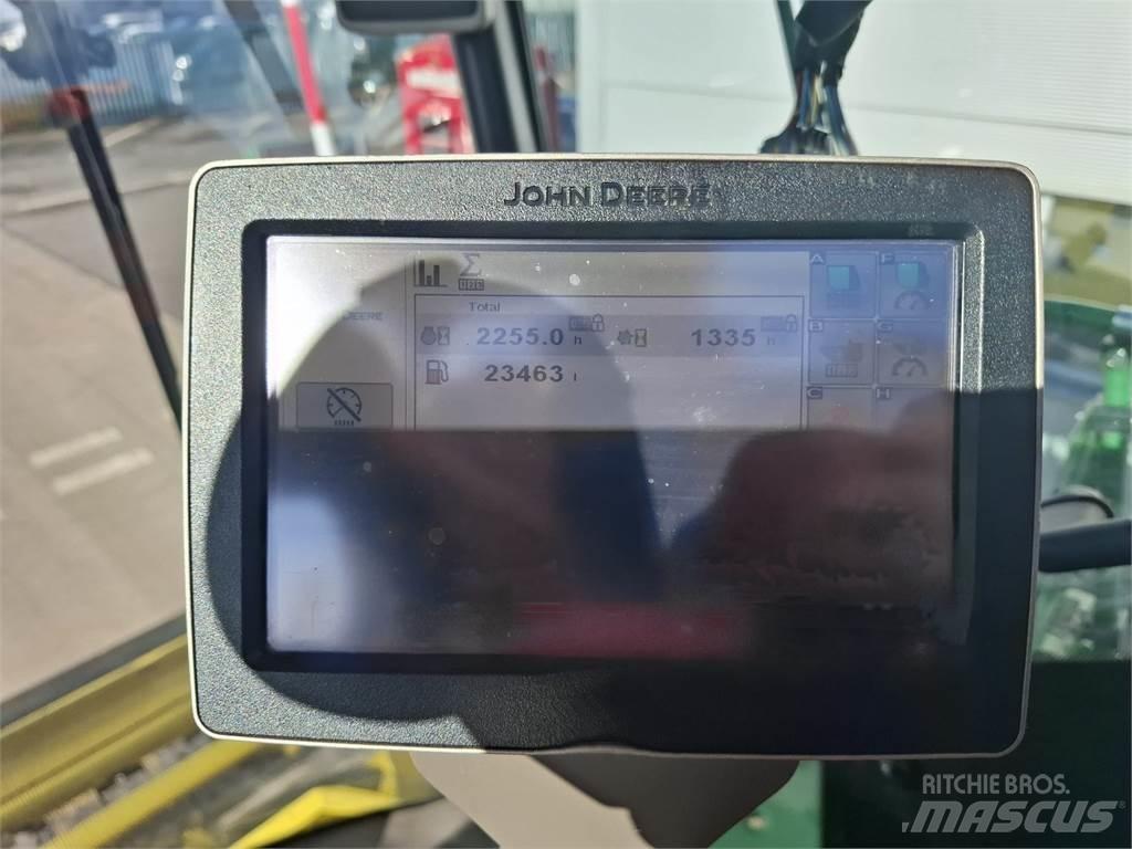 John Deere 9900 Forajere cu autopropulsare