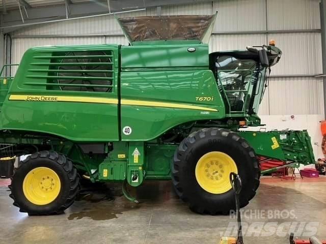 John Deere T670i Combine de secerat
