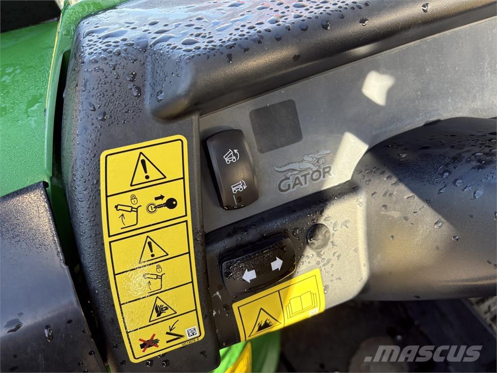 John Deere XUV855M Masini utilitare