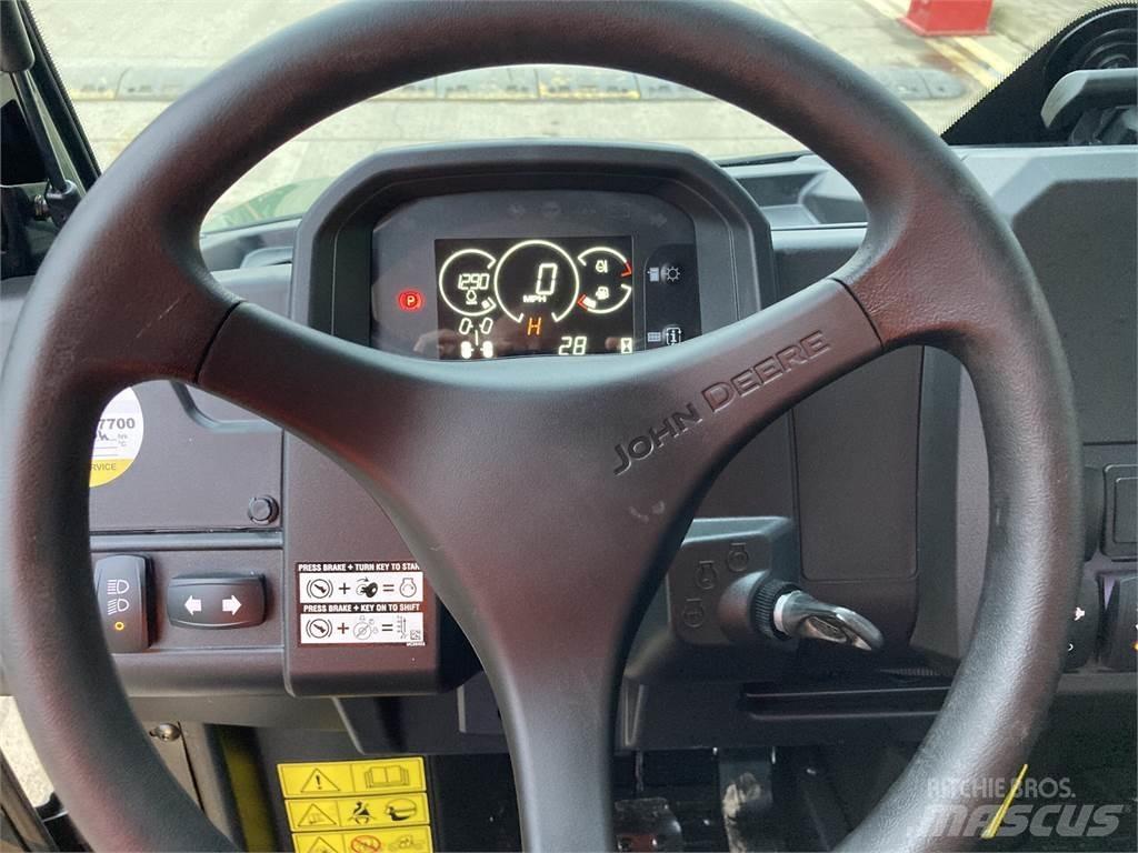 John Deere XUV875M Masini utilitare