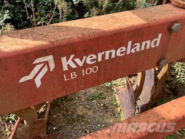 Kverneland LB100 Pluguri reversibile