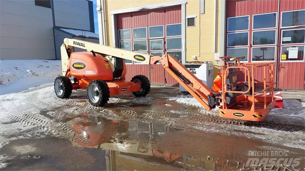 JLG 600AJ Nacele cu brat articulat