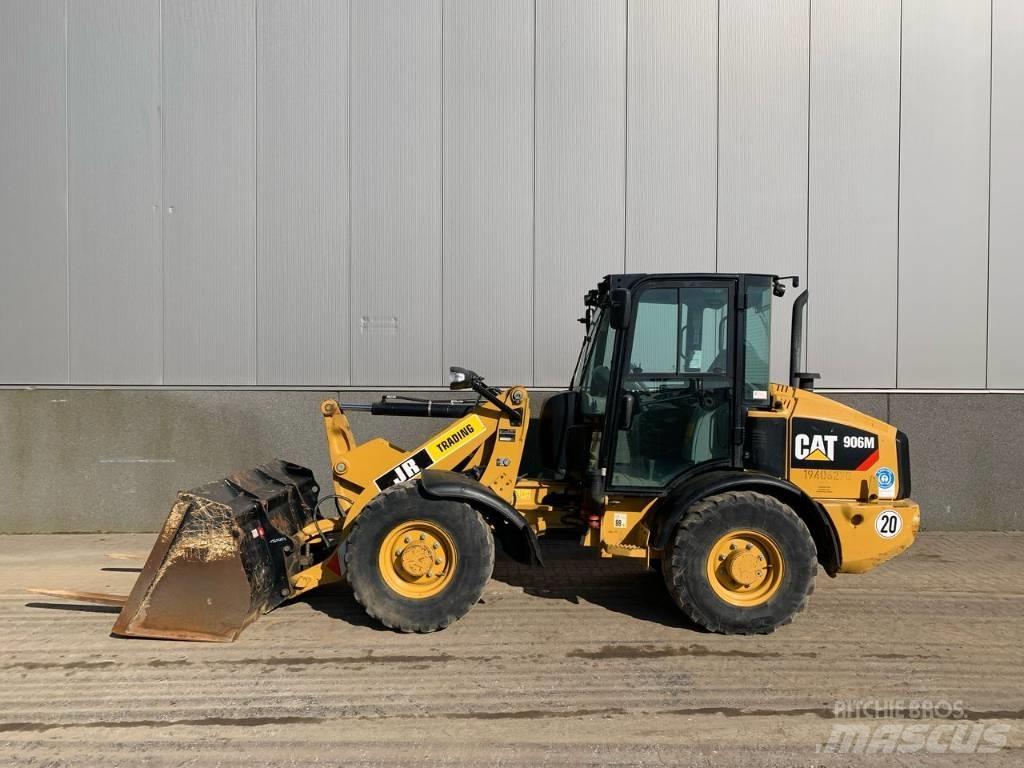 CAT 906 M Incarcator pe pneuri