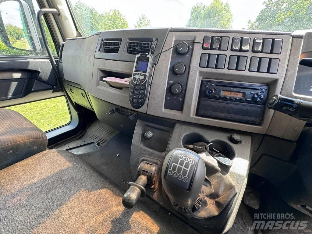Volvo FL 240 Camioane transport animale