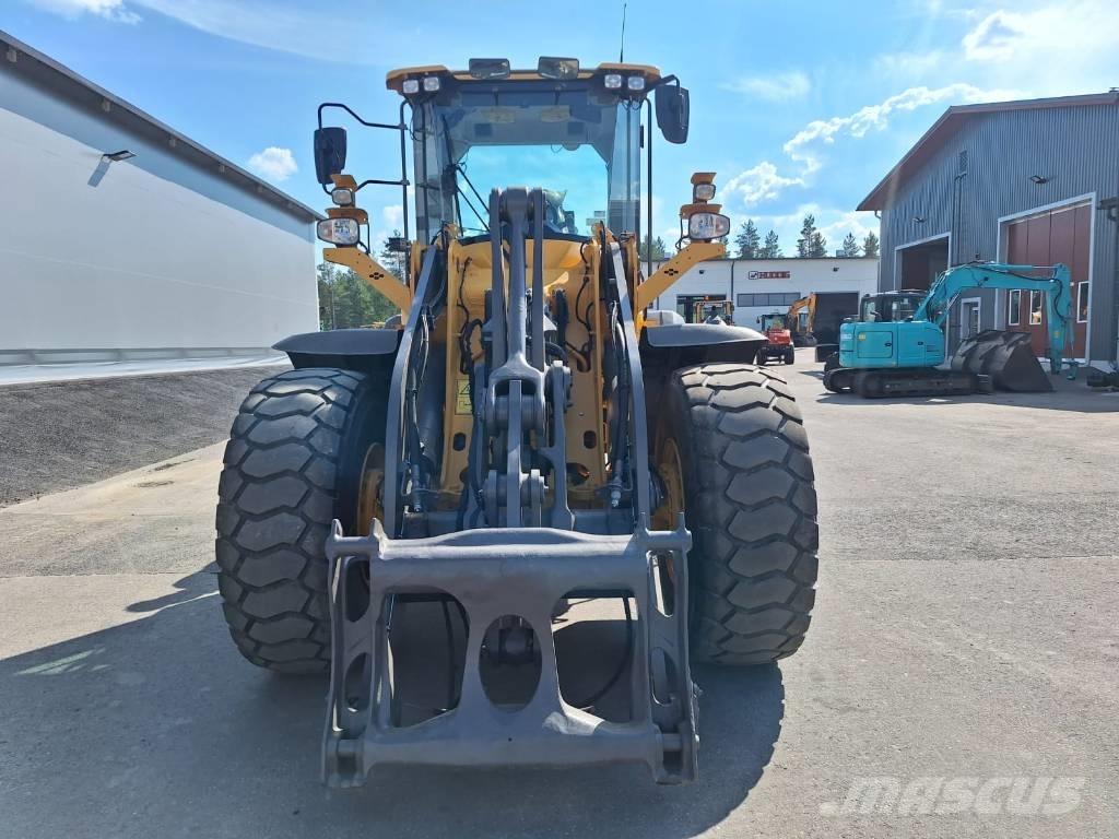 Volvo L90H Incarcator pe pneuri