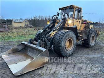 Volvo BM L 120 Incarcator pe pneuri
