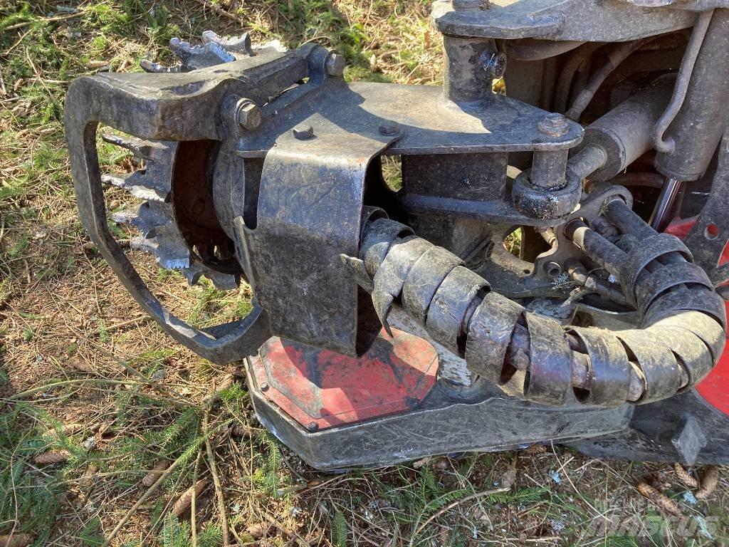 Komatsu C 144 Capete pentru culegatoare