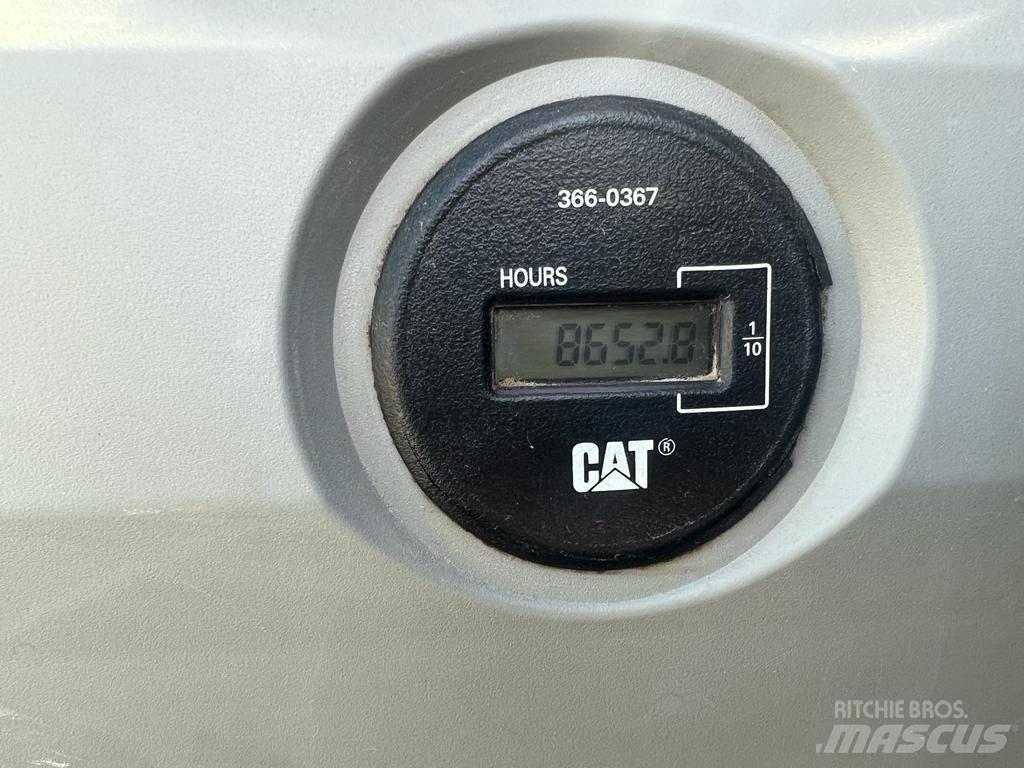CAT 323 EL Excavatoare pe șenile
