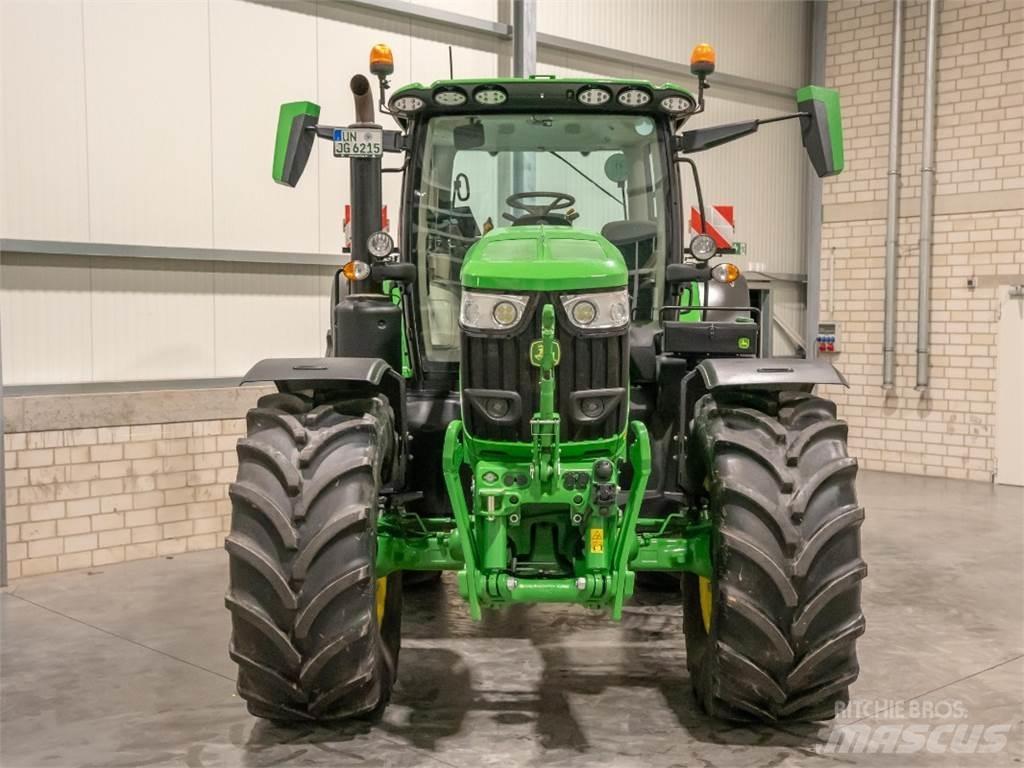 John Deere 6R215 Tractoare