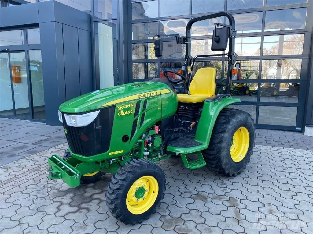 John Deere 3046R Tractoare