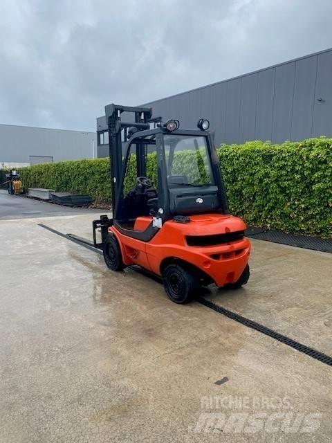 Linde H 30 D-03 Stivuitor diesel
