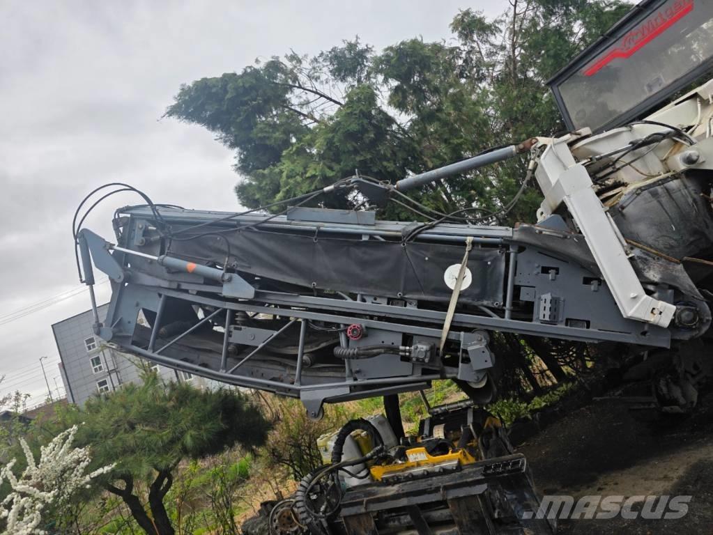 Wirtgen W 1900 Utilaje asfalt cu freze reci