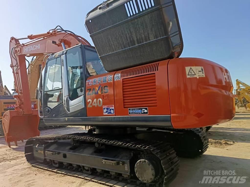 Hitachi ZX 240 Excavatoare pe șenile
