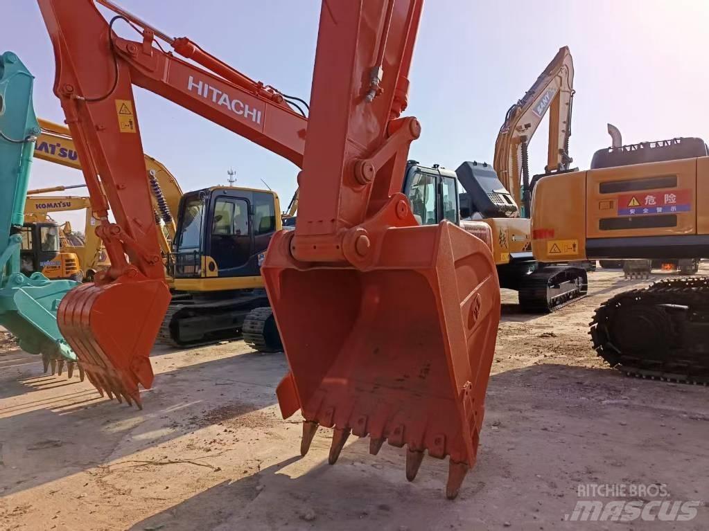 Hitachi ZX 240 Excavatoare pe șenile
