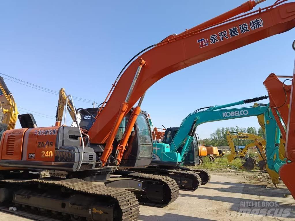 Hitachi ZX 240 Excavatoare pe șenile
