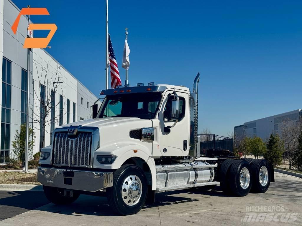 Western Star 49X Autotractoare