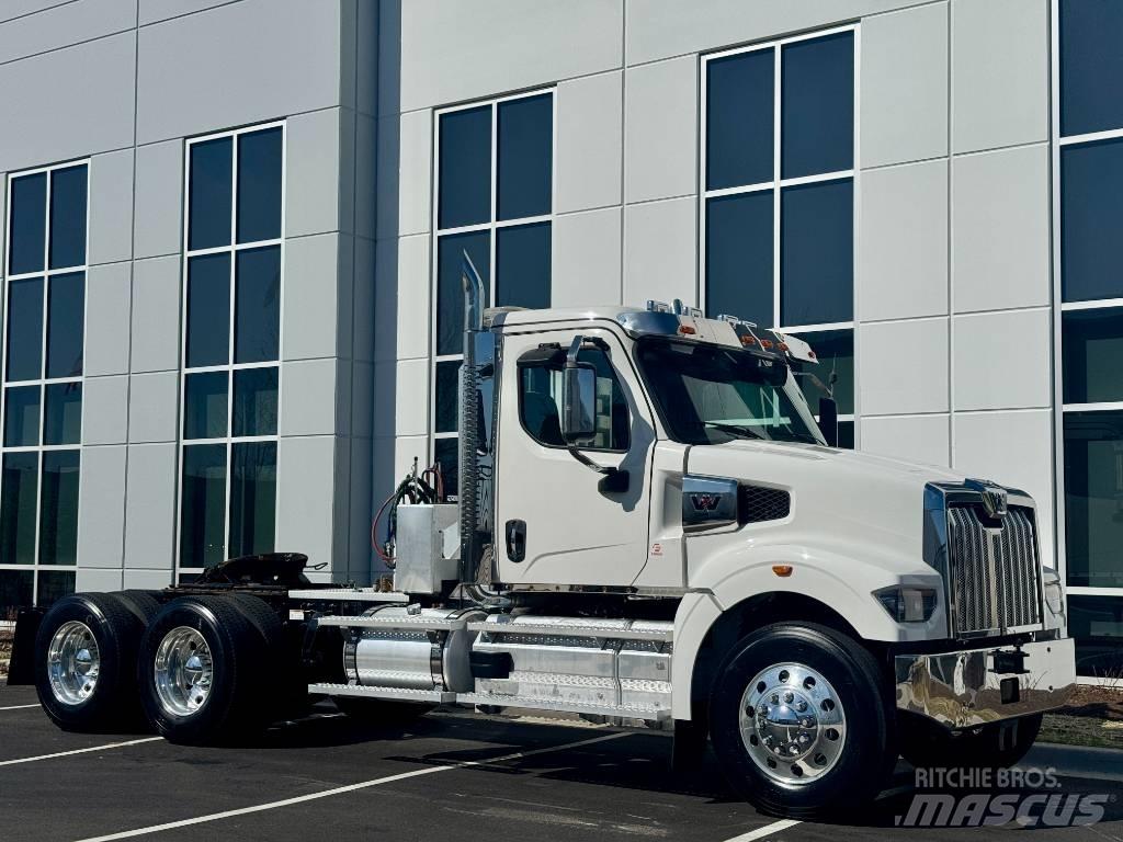 Western Star 49X Autotractoare
