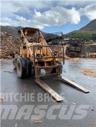Komatsu SD25-1 Stivuitor cu catarg retractabil