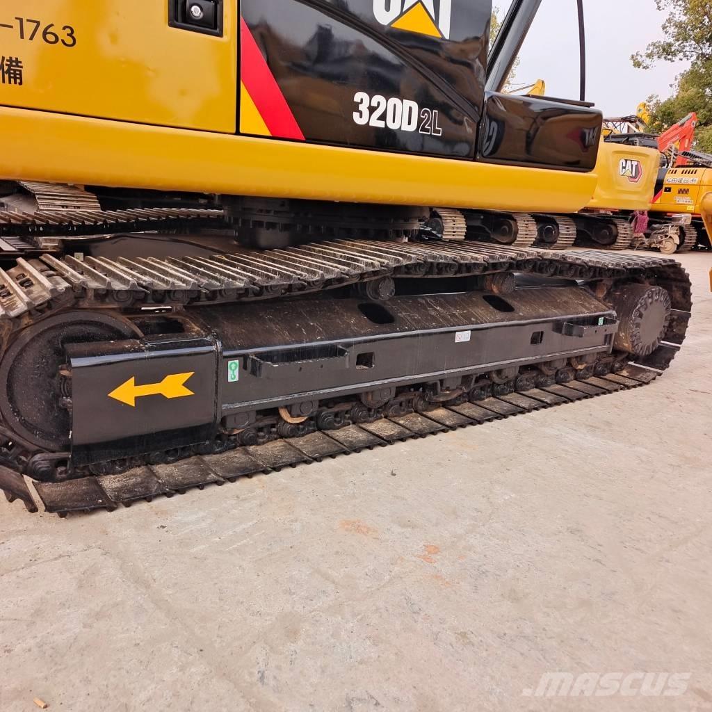 CAT 320 DL Excavatoare pe șenile
