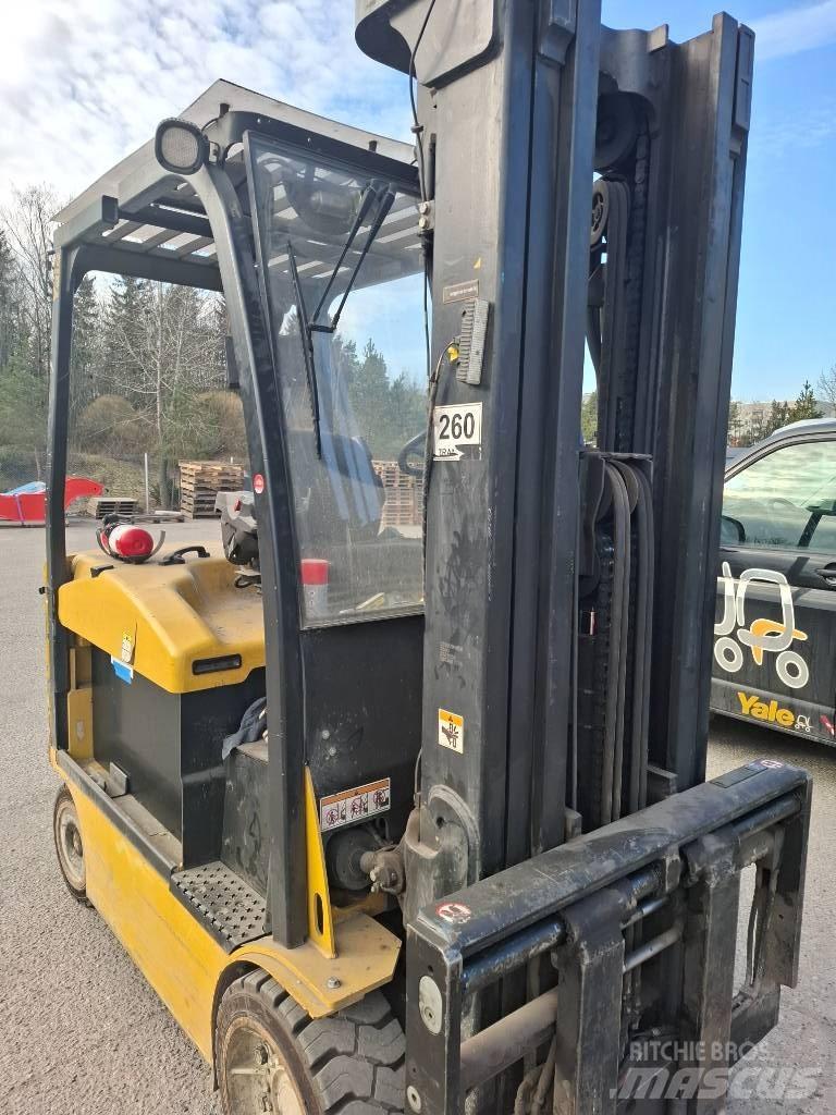 Yale ERC 40 VH Stivuitor electric