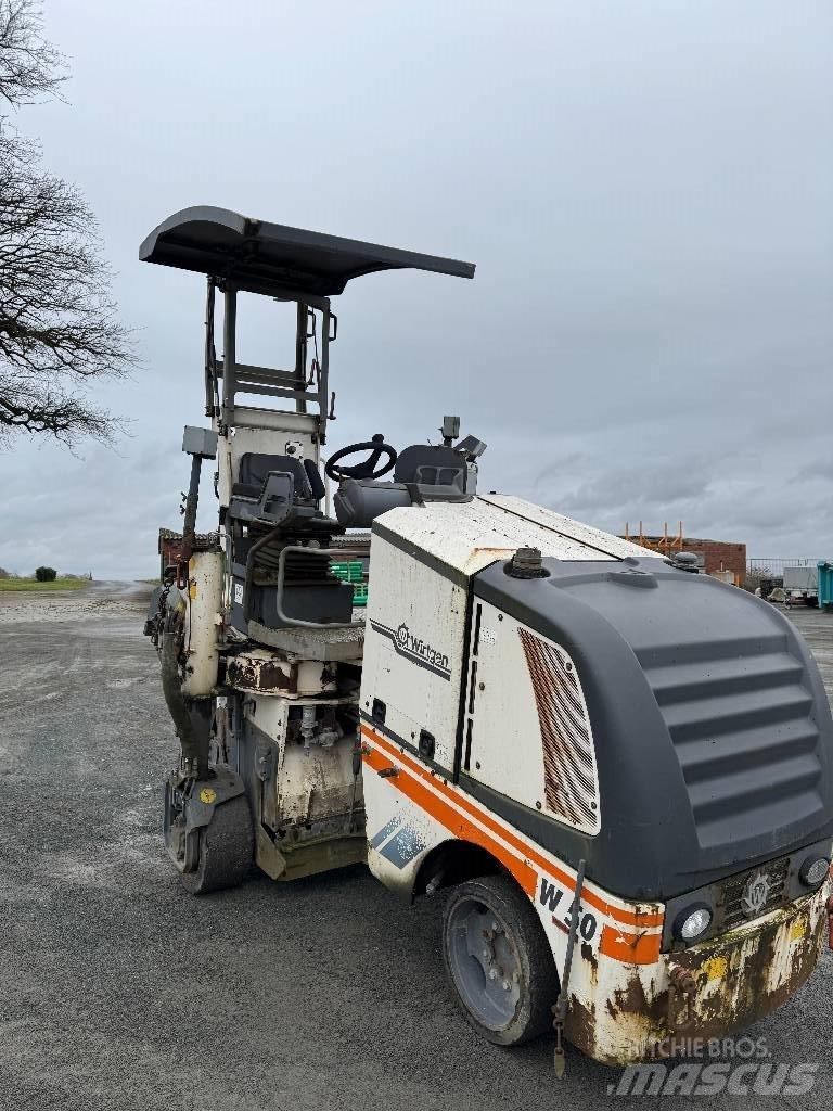 Wirtgen W 50 Utilaje asfalt cu freze reci