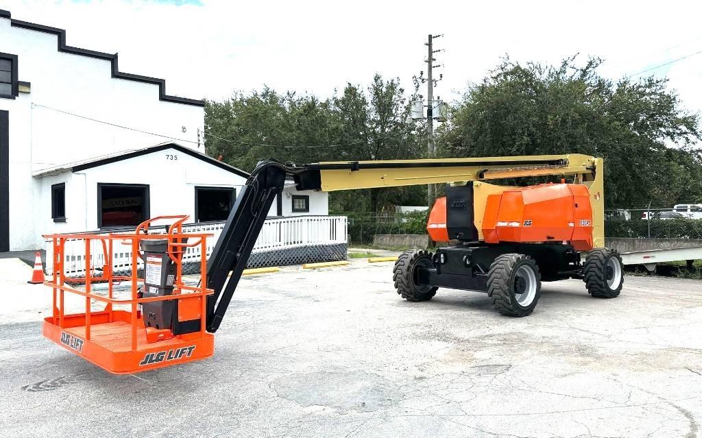 JLG 800 AJ Nacele cu brat articulat