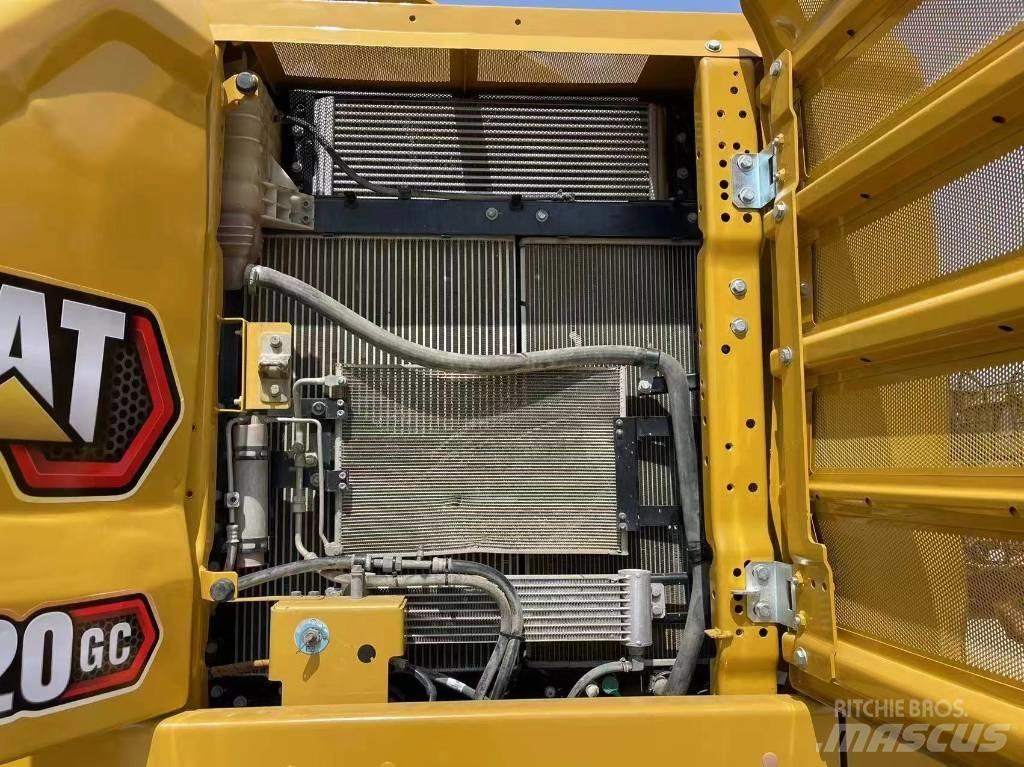 CAT 320GC Excavatoare pe șenile
