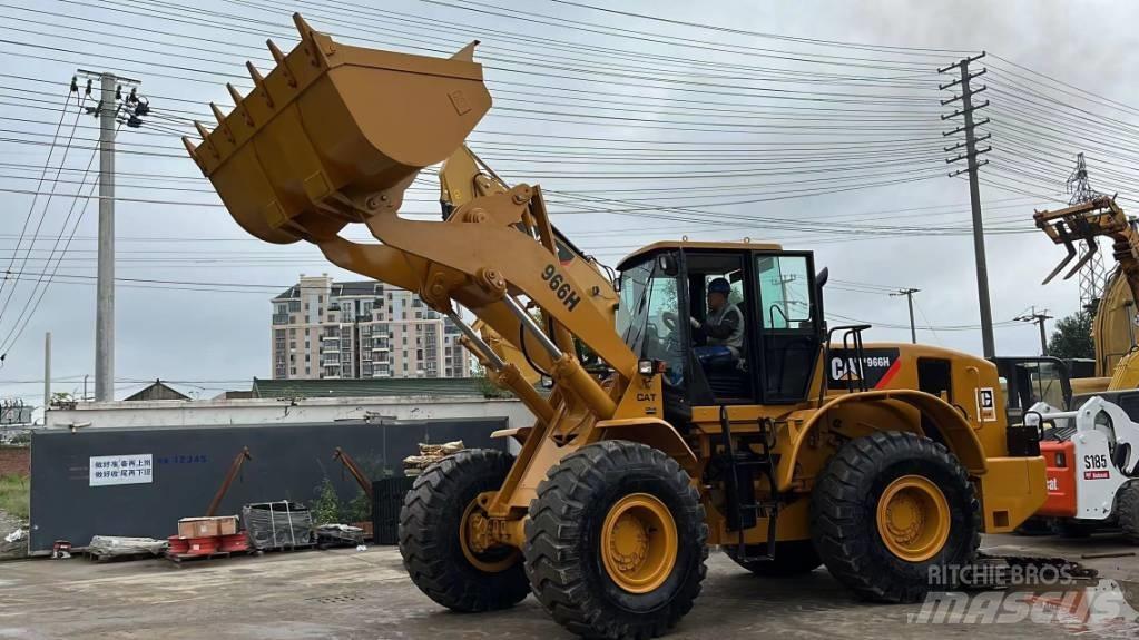 CAT 966 Incarcator pe pneuri