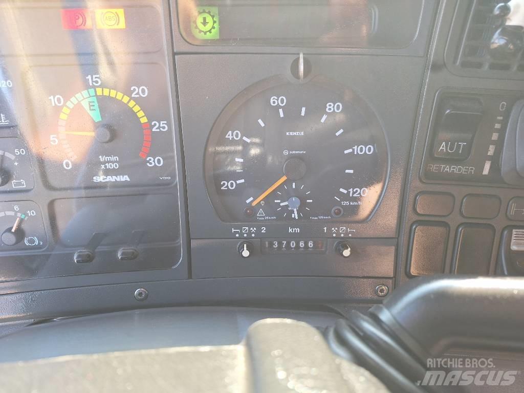 Scania P124LA4X2NA Autotractoare