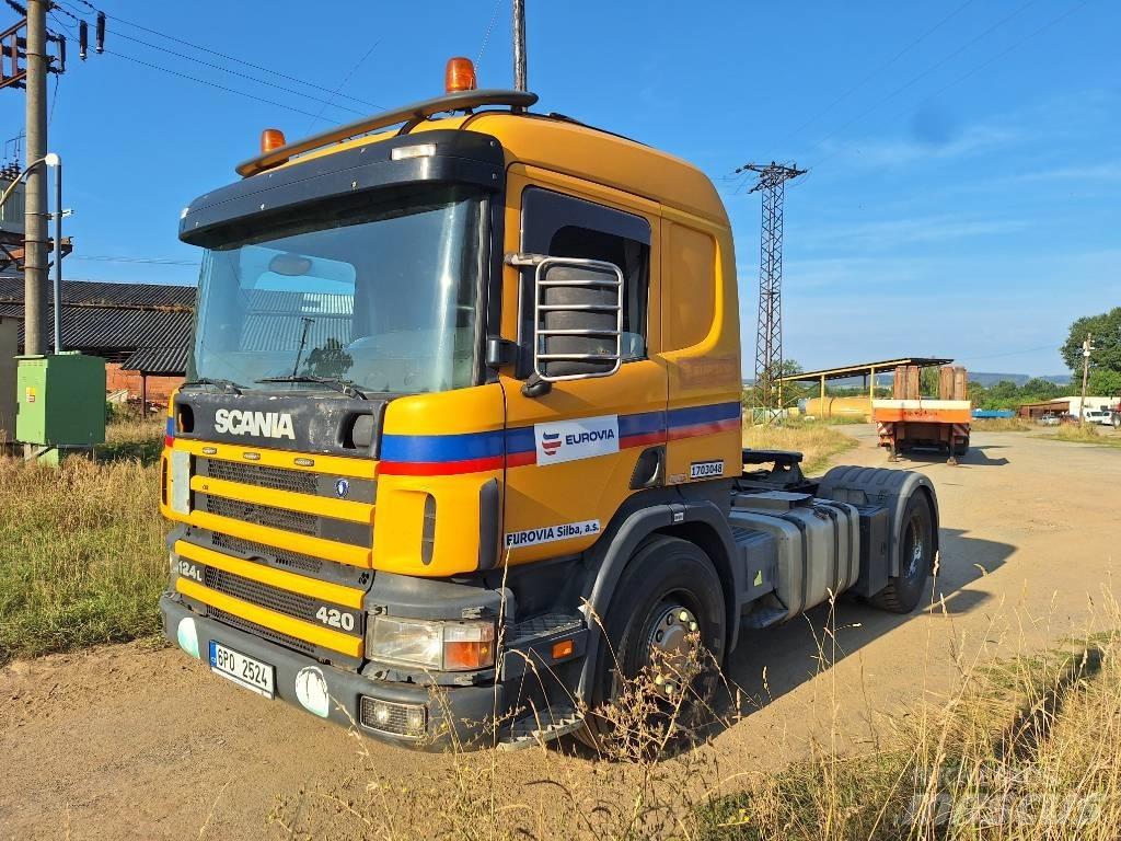 Scania P124LA4X2NA Autotractoare