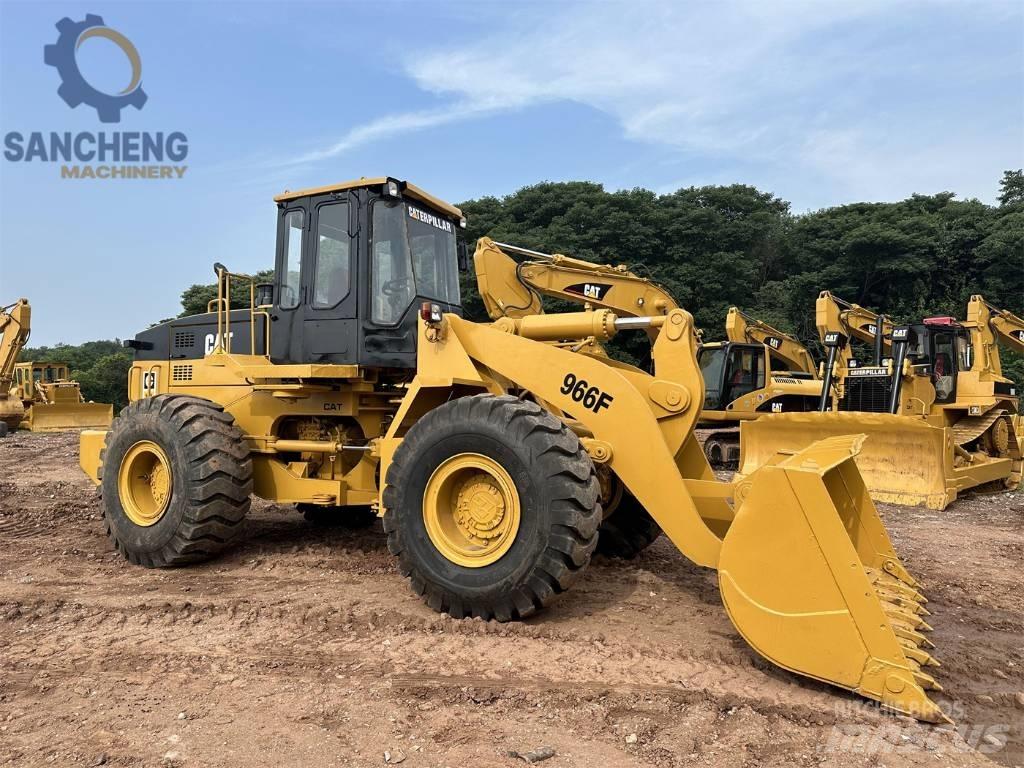 CAT 966F Incarcator pe pneuri