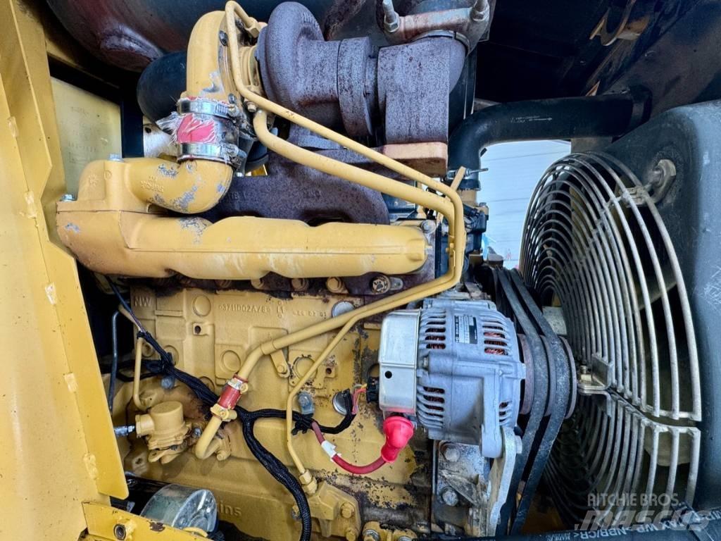 CAT 432 D Buldoexcavatoare