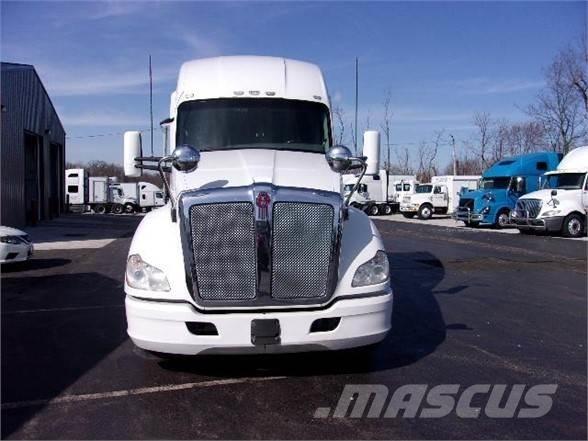 Kenworth T680 Autotractoare