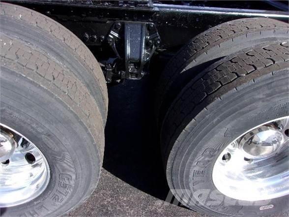 Kenworth T680 Autotractoare